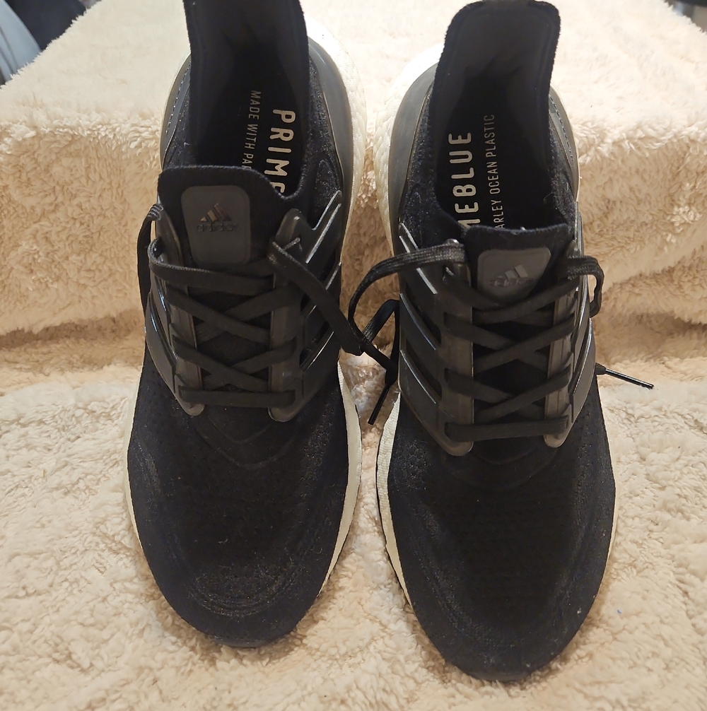 adidas Men’s Black and White Ultraboost-style Sneakers